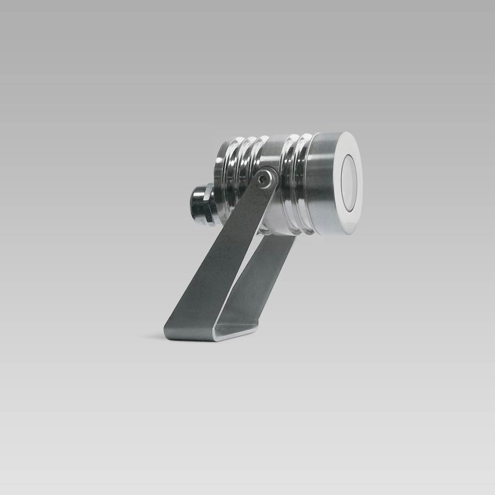 Projecteurs d'extérieur  Compact-size floodlight for outdoor lighting with high performance, resistant and submersible